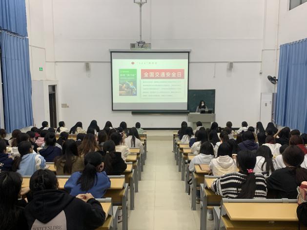 雯1 雯1