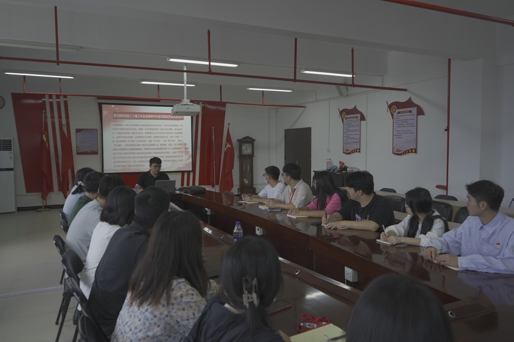 图片3.jpg 图片3.jpg