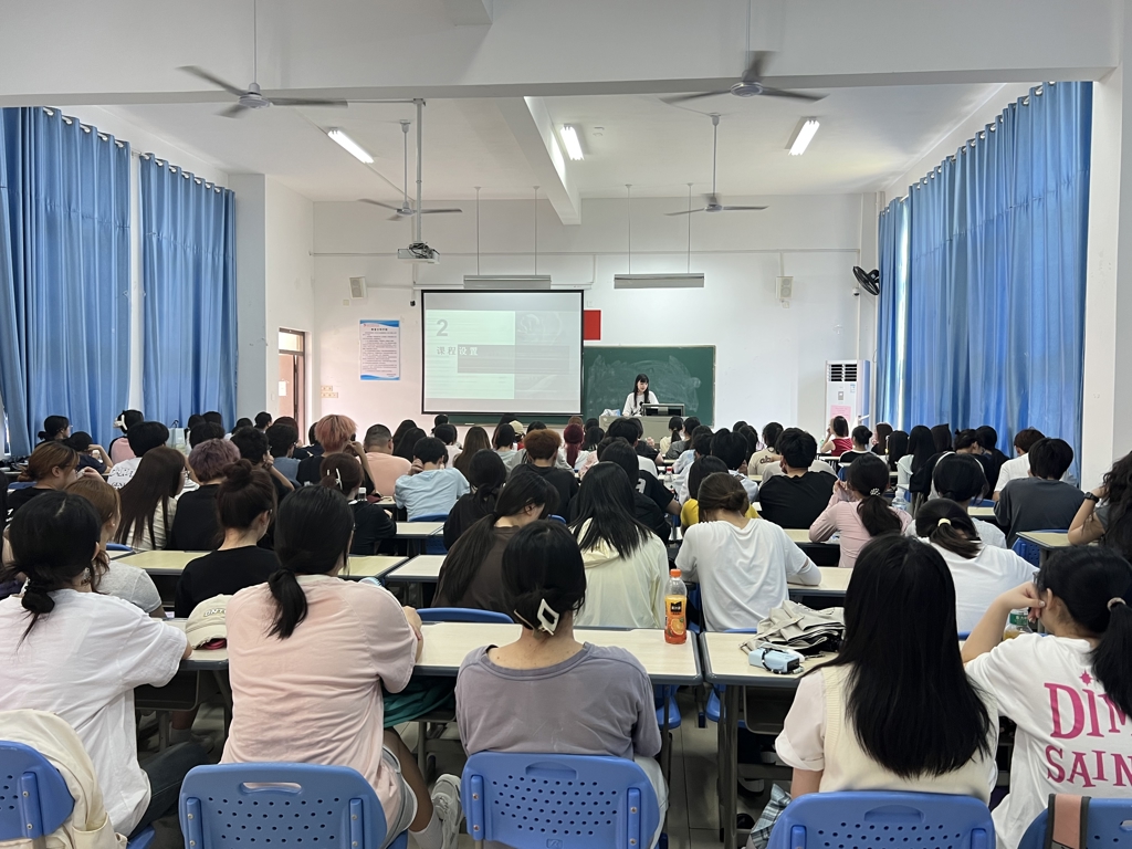 5.美术教育.jpg 5.美术教育.jpg
