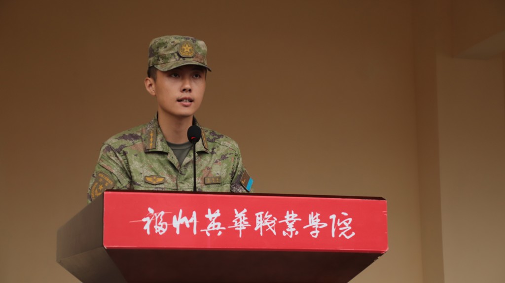 军训 (39).jpg 军训 (39).jpg